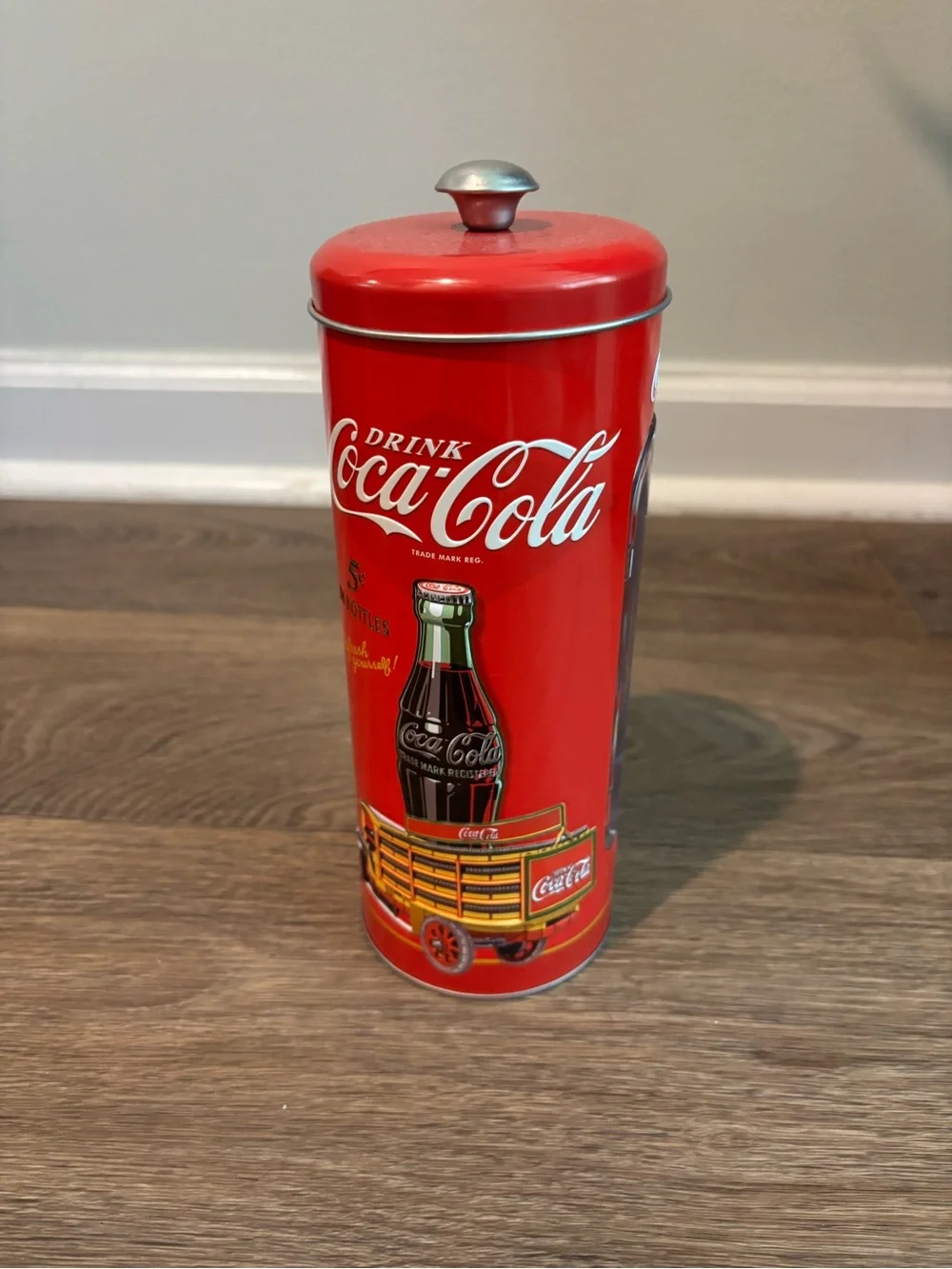 Coke Straw Holder Tin with Paper Straws  Perfect for 8